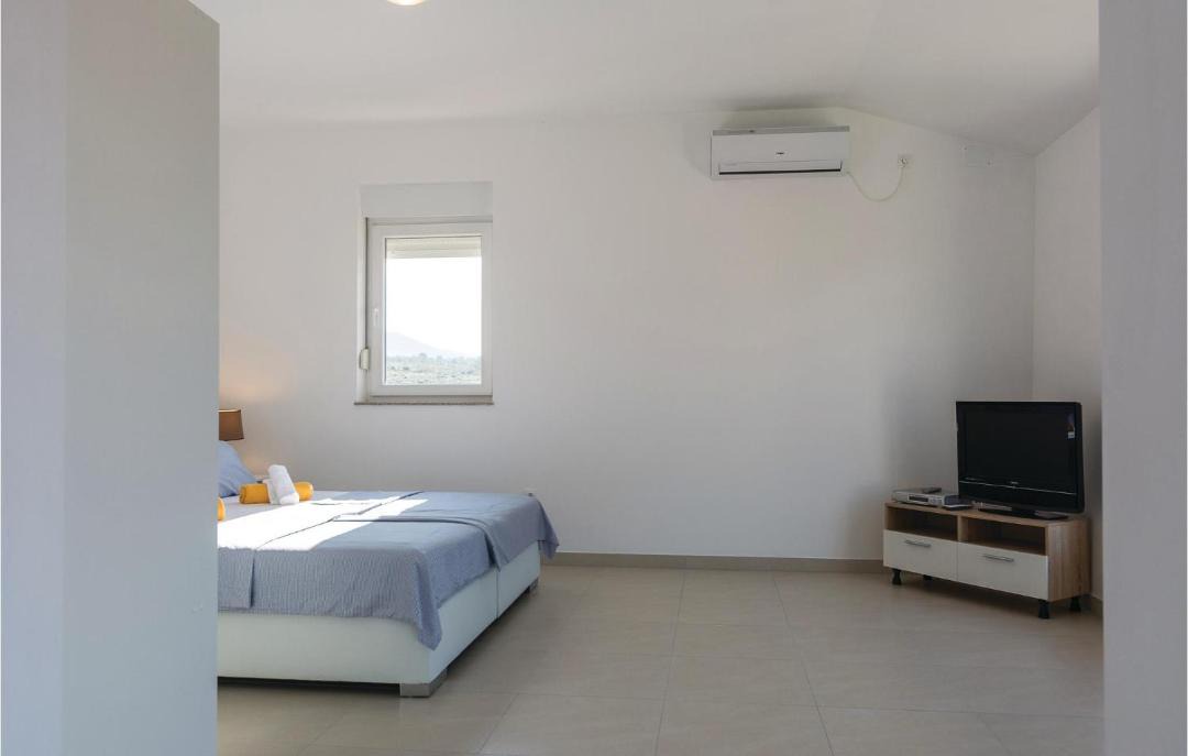 Photo of Bedroom in Kakma