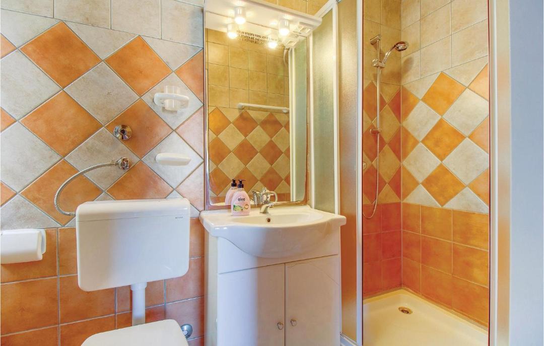 Photo of Bathroom in Susak