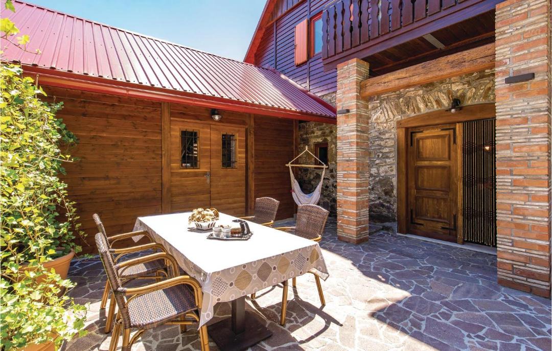 Photo of Others in Skrad