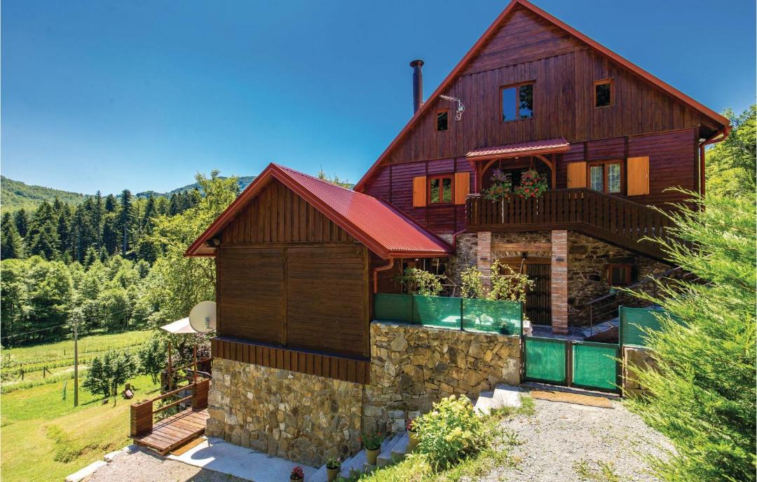 Photo of Others in Skrad