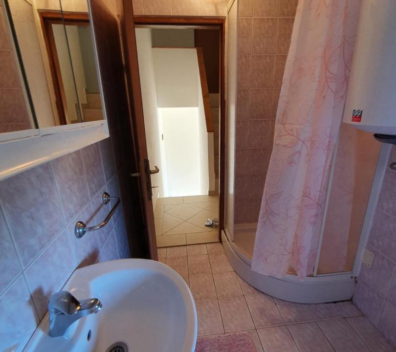 Photo of Bathroom in Vir