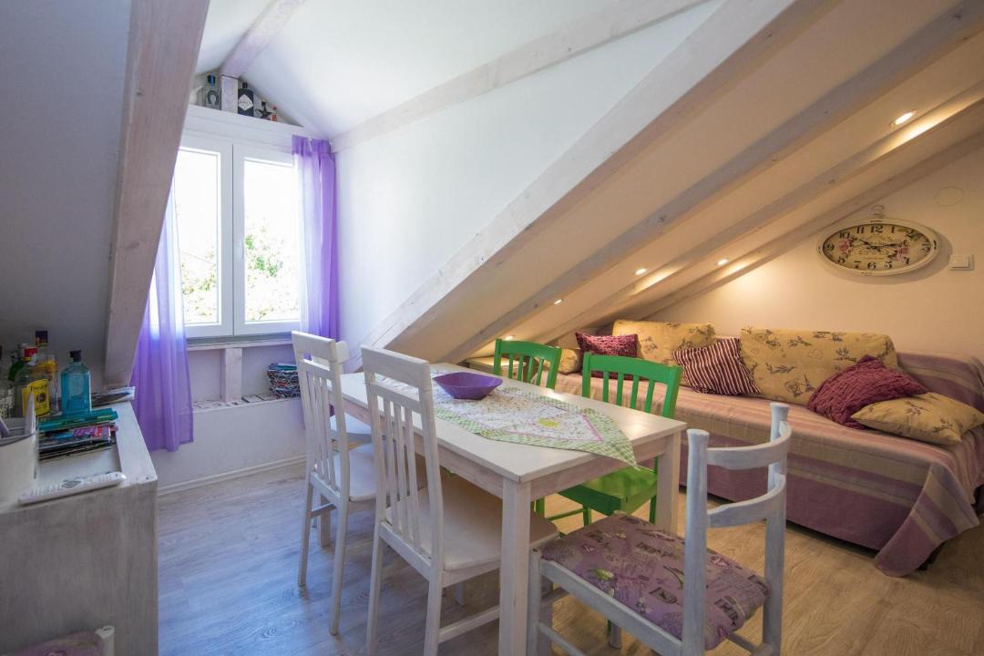 Photo of Livingroom in Pile