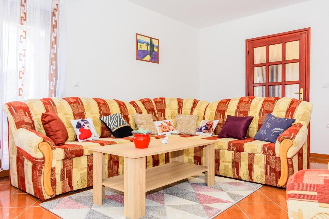 Photo of Livingroom in Loborika