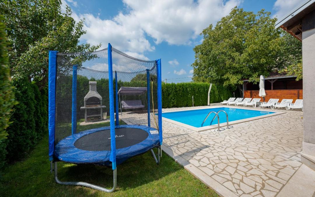 Photo of Outdoor in Lindar