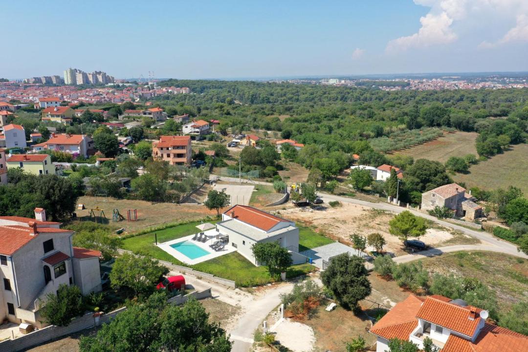 Photo of Buildings in Vintijan