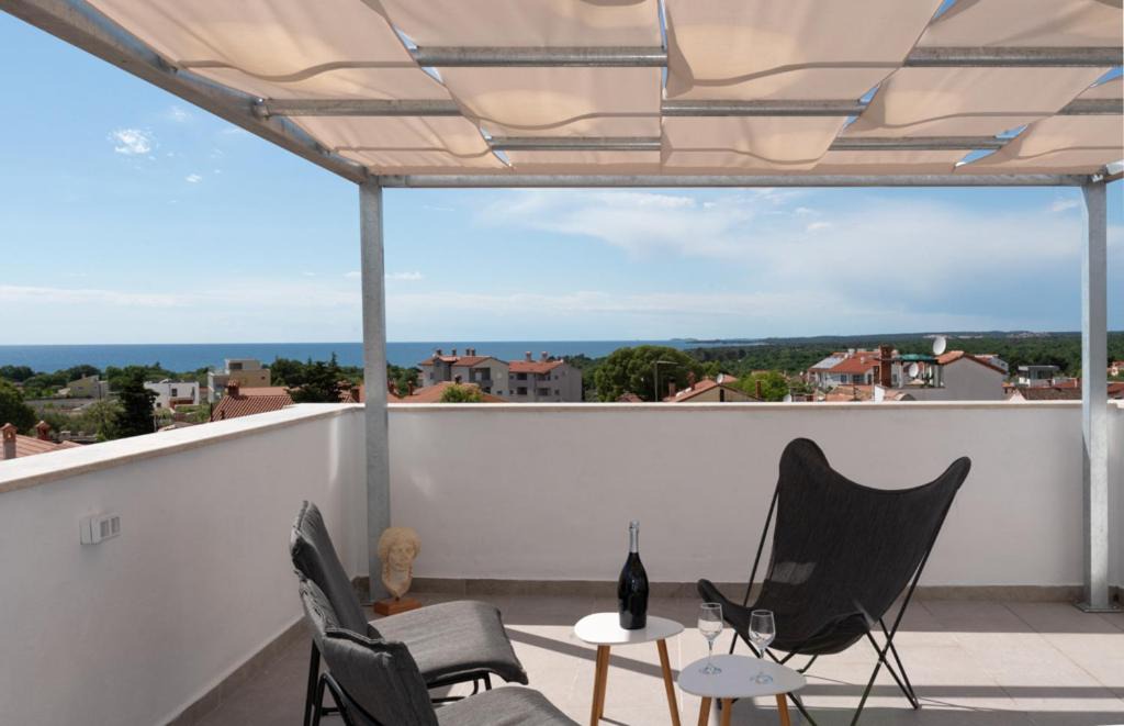 Photo of Patio Balcony in Peroj