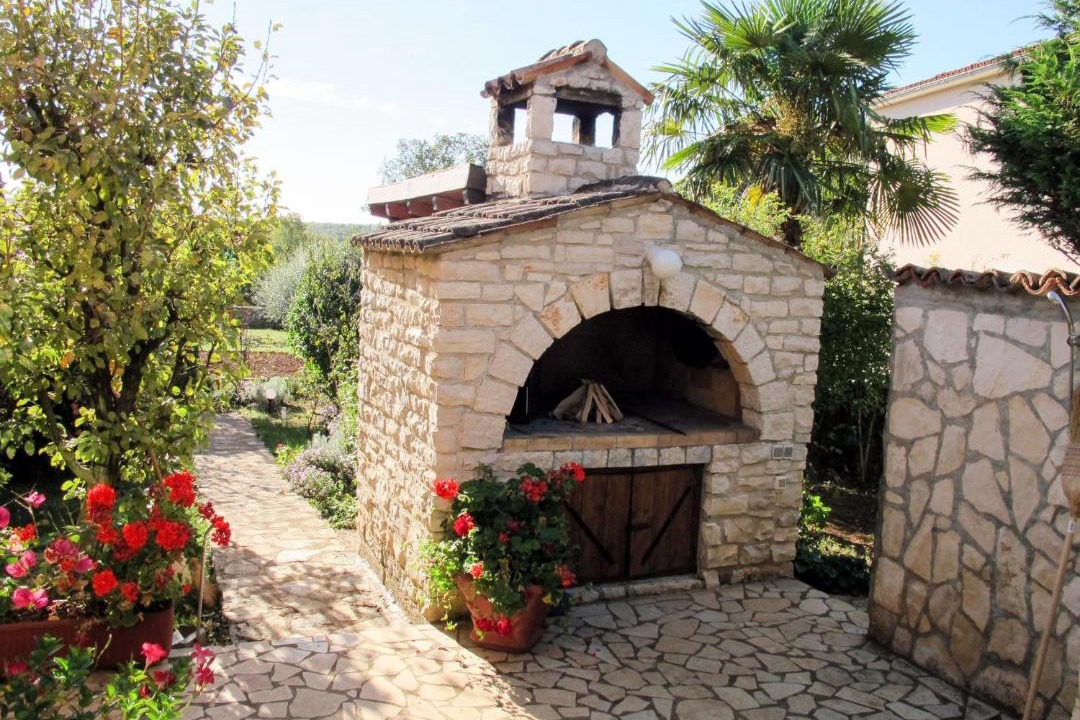 Photo of Buildings in Stranici kod Lovreca