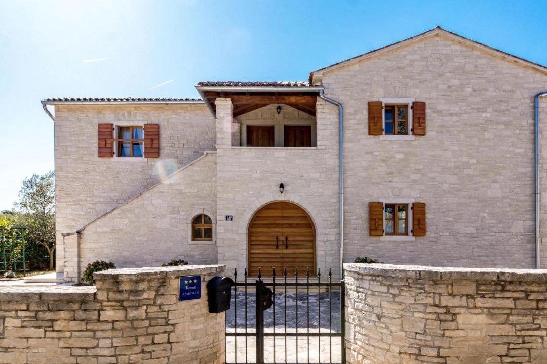 Photo of Buildings in Stifanici