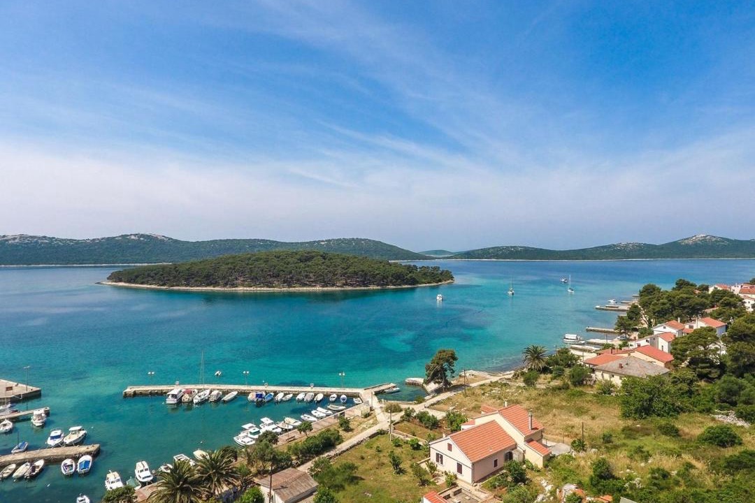 Photo of Others in Molat