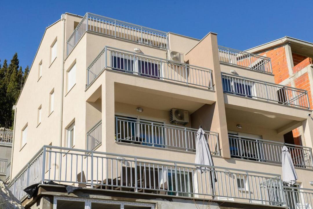 Photo of Buildings in Duba