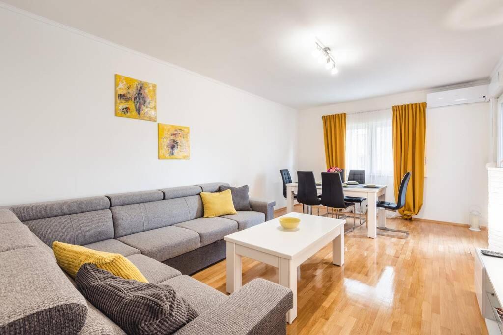 Photo of Livingroom in Metkovic