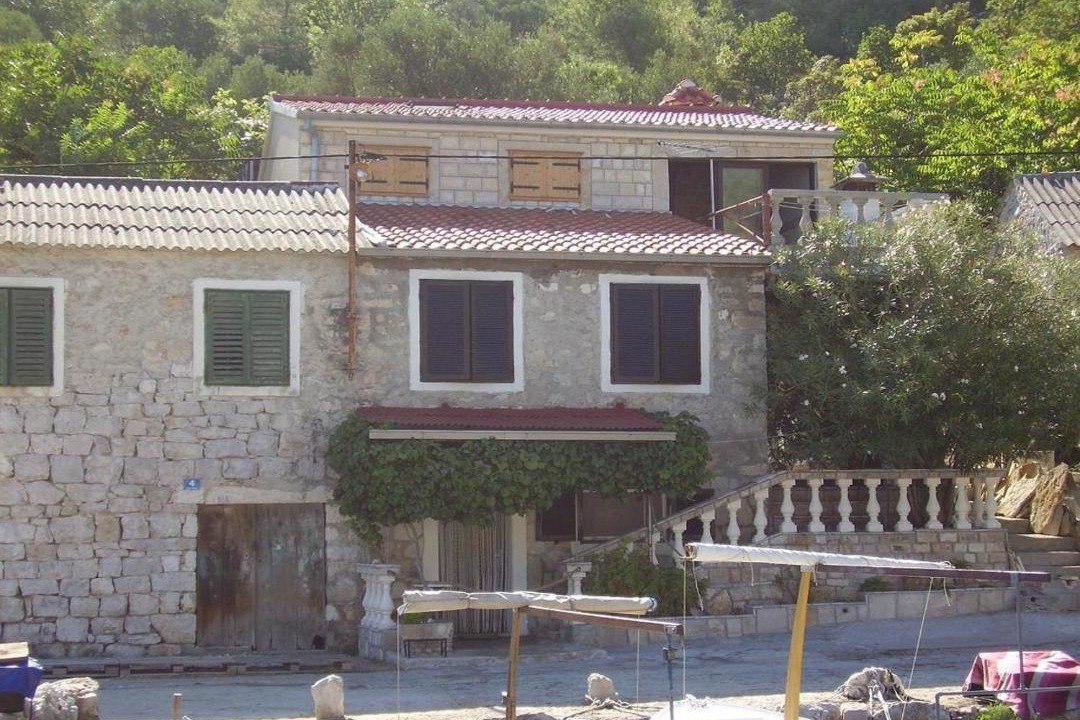 Photo of Buildings in Cove Donja Krusica (Donje selo)