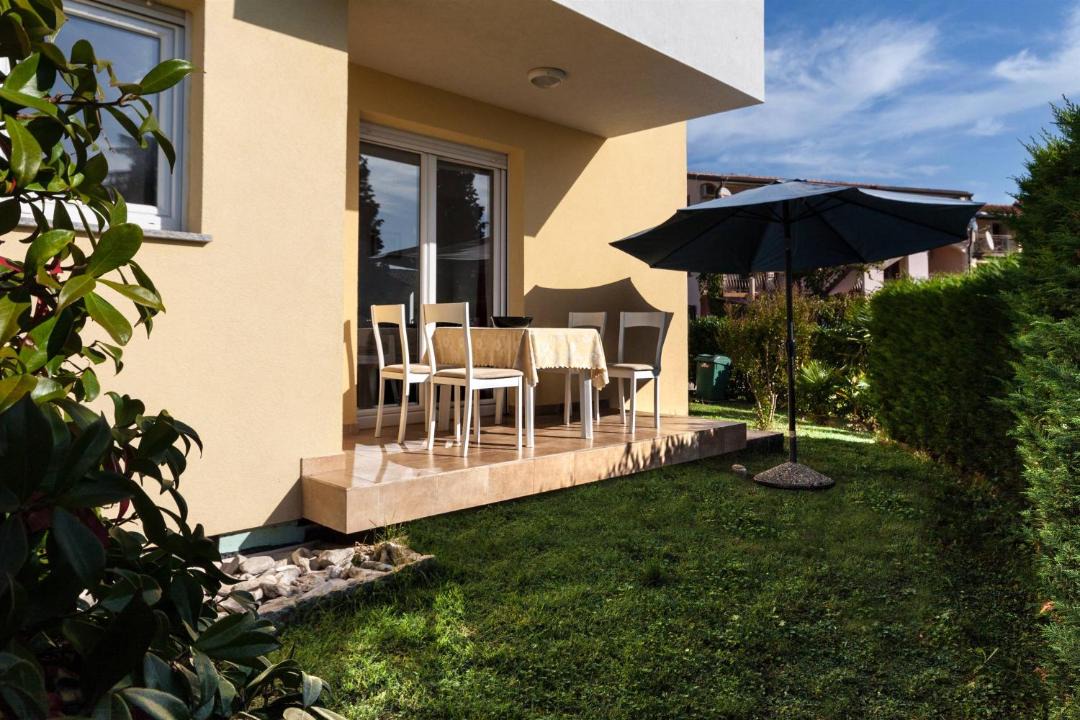 Photo of Buildings in Monterol