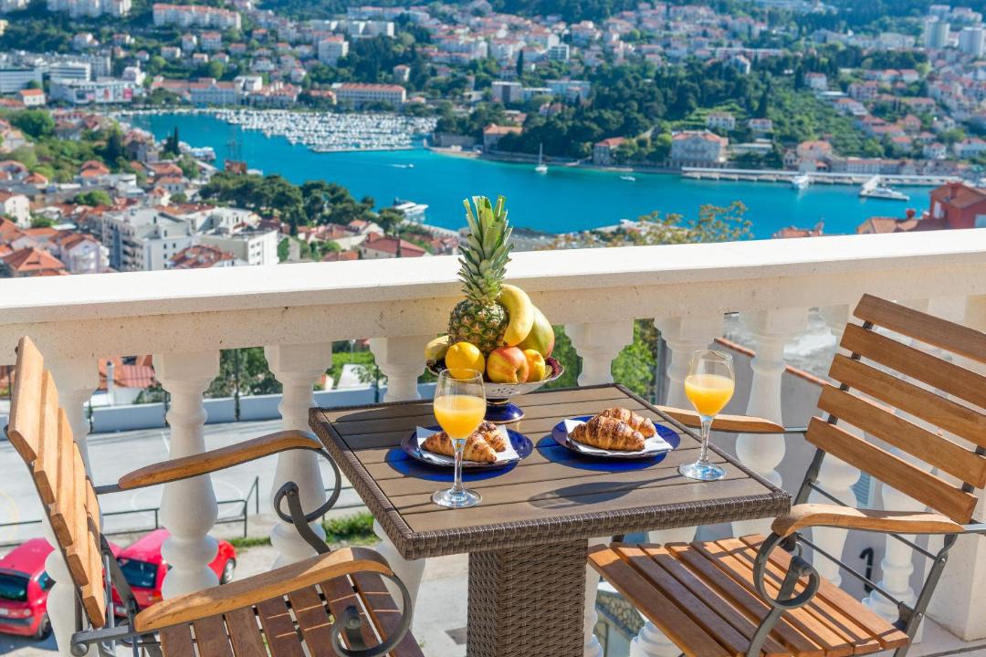 Photo of Patio Balcony in Gruz