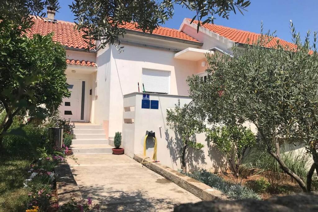 Photo of Buildings in Lukoran