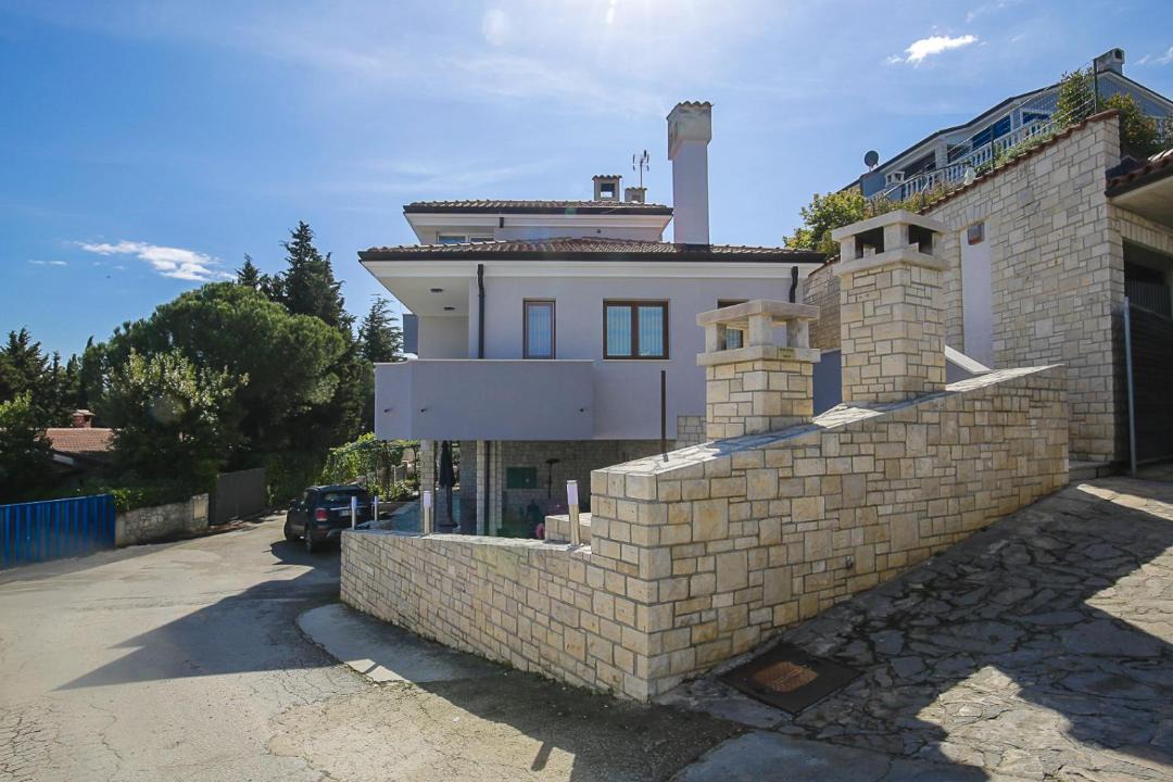 Photo of Others in Crveni Vrh