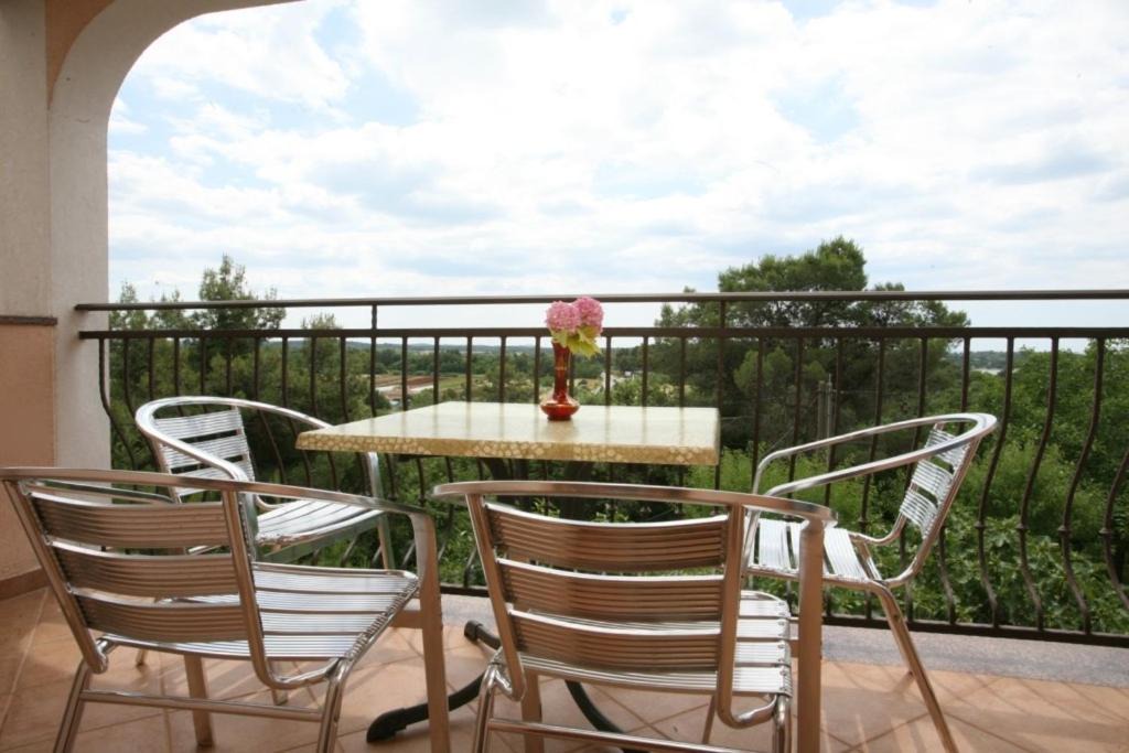 Photo of Patio Balcony in Brulo