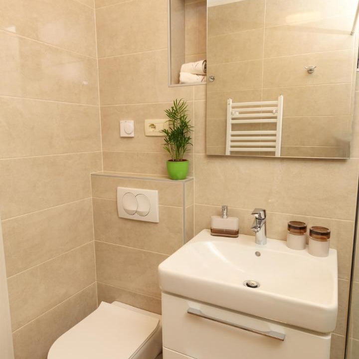 Photo of Bathroom in Buzdohanj