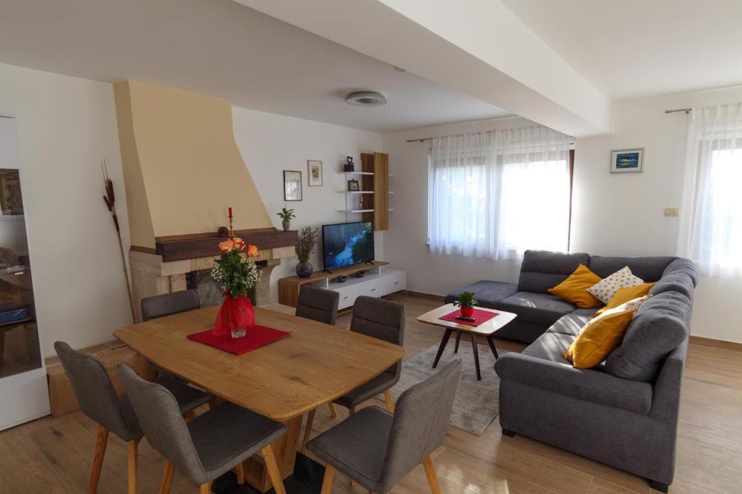 Photo of Livingroom in Buzdohanj