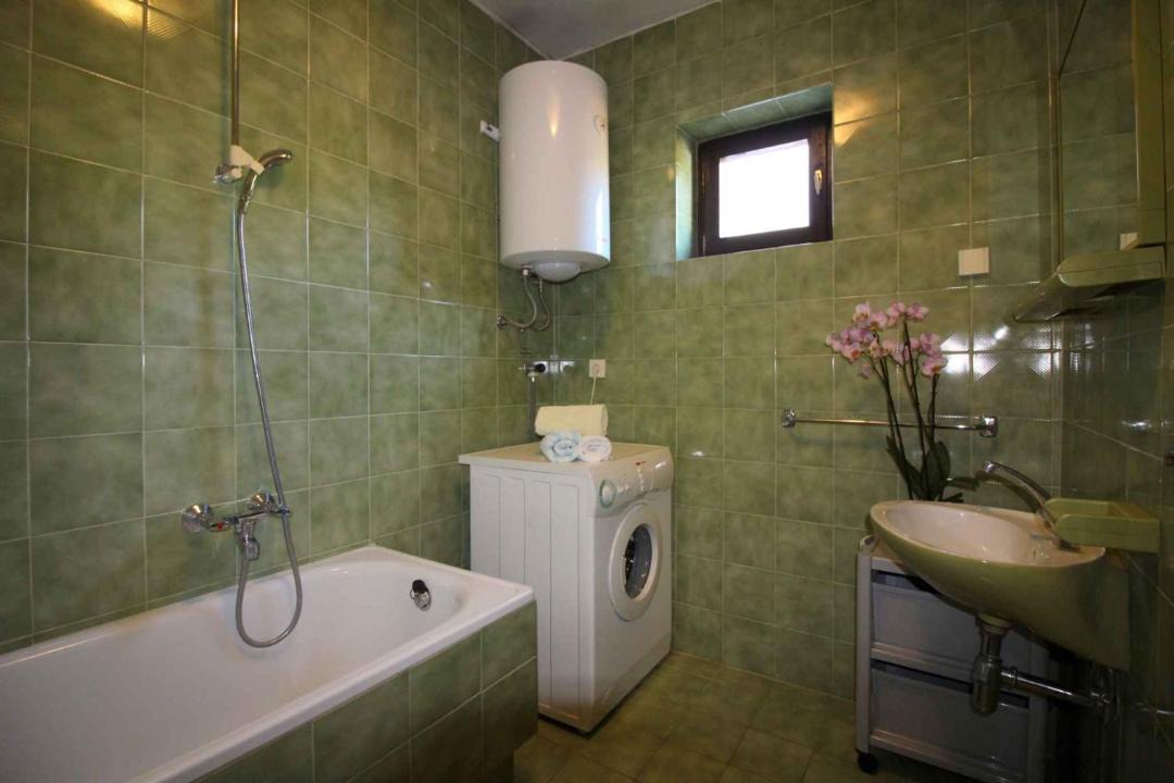 Photo of Bathroom in Brulo