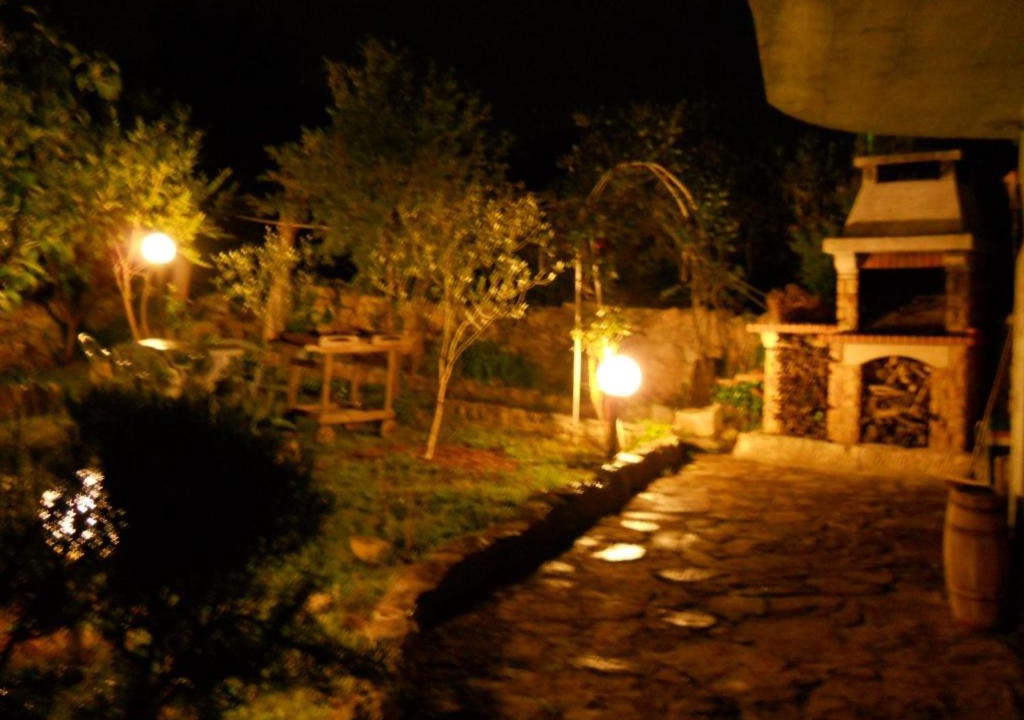 Photo of Others in Sutomiscica