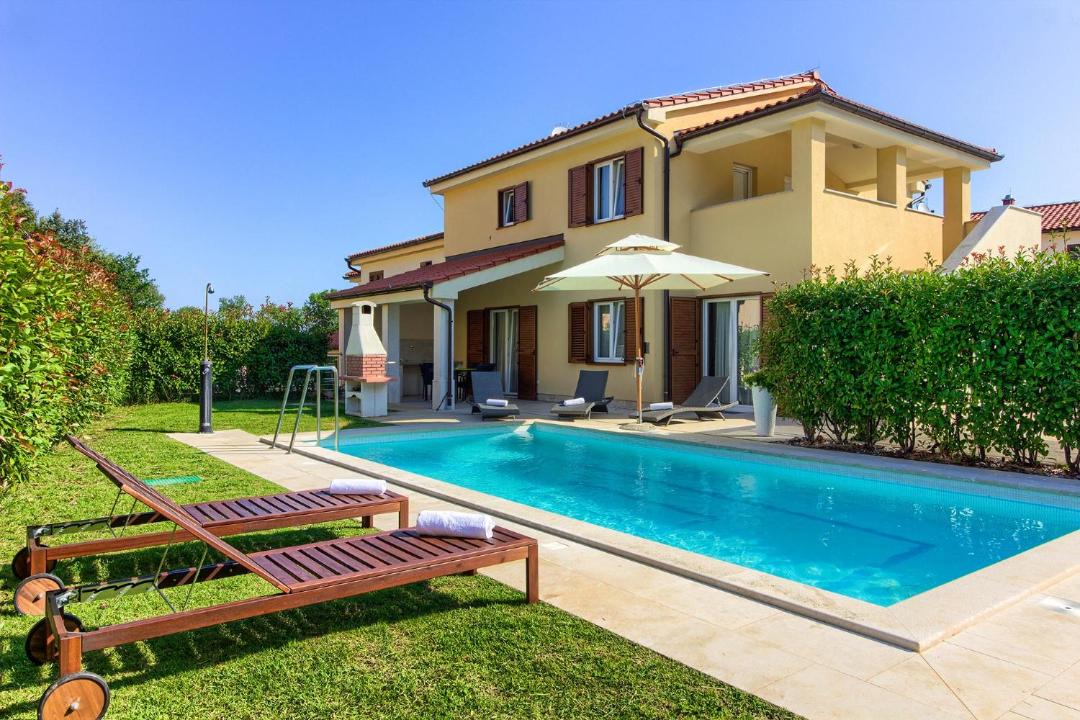 Photo of Others in Banjole