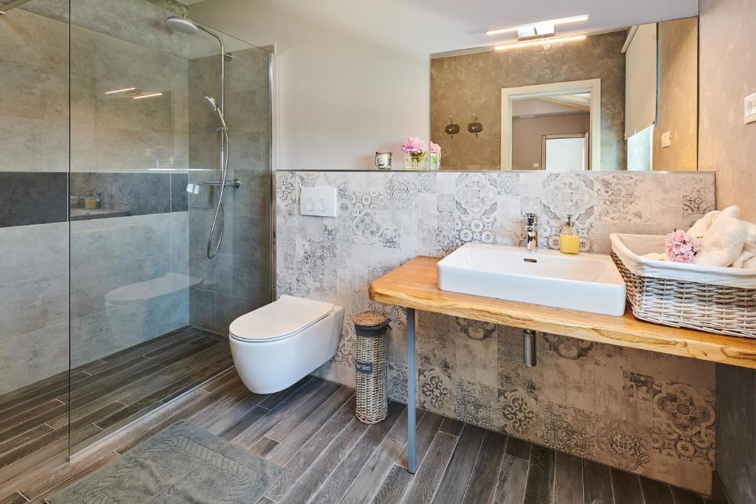Photo of Bathroom in Vardica