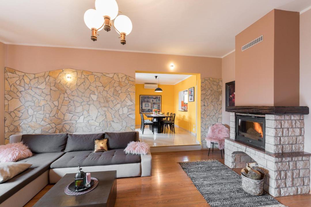 Photo of Livingroom in Topid