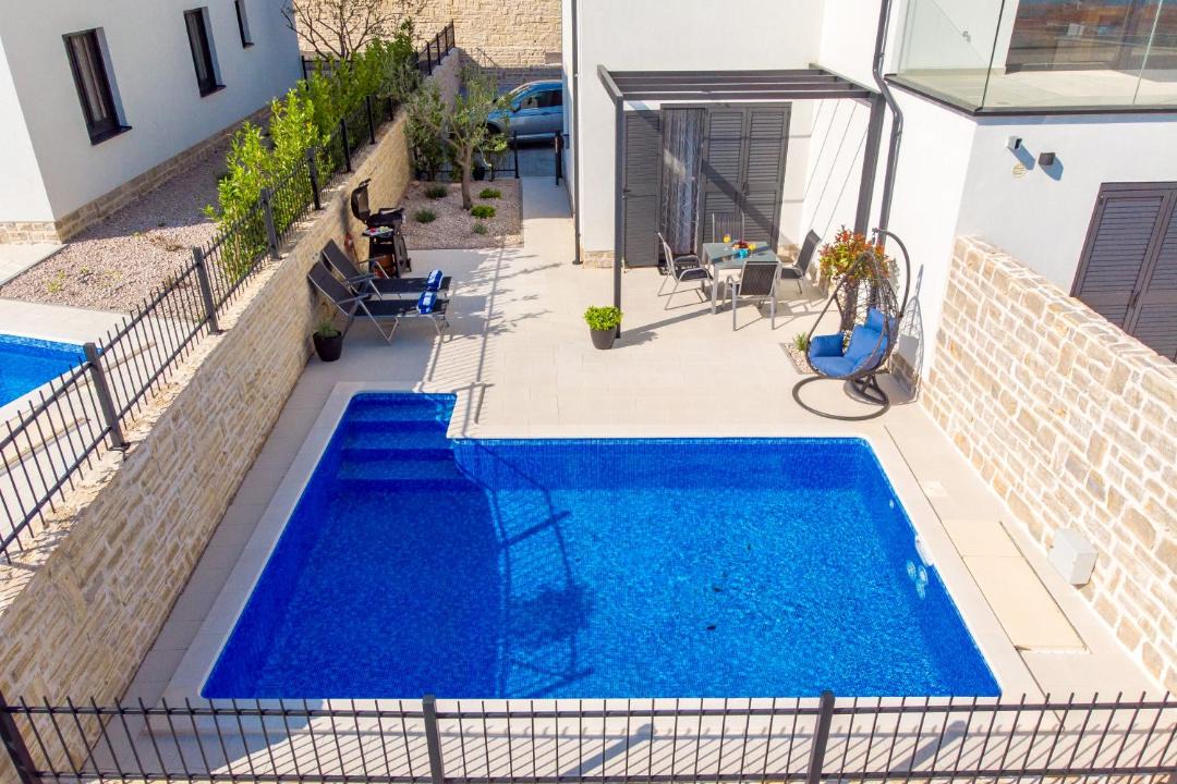 Photo of Patio Balcony in Susica