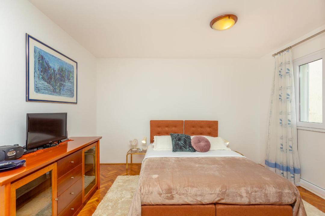 Photo of Bedroom in Montovjerna