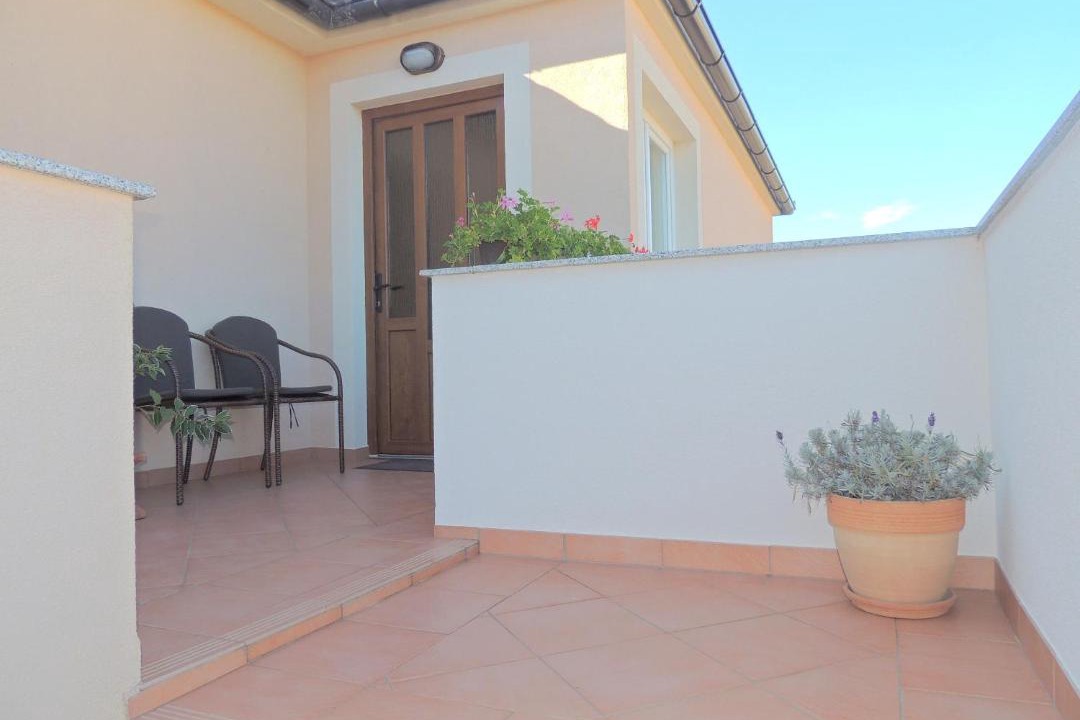 Photo of Patio Balcony in Gabonjin
