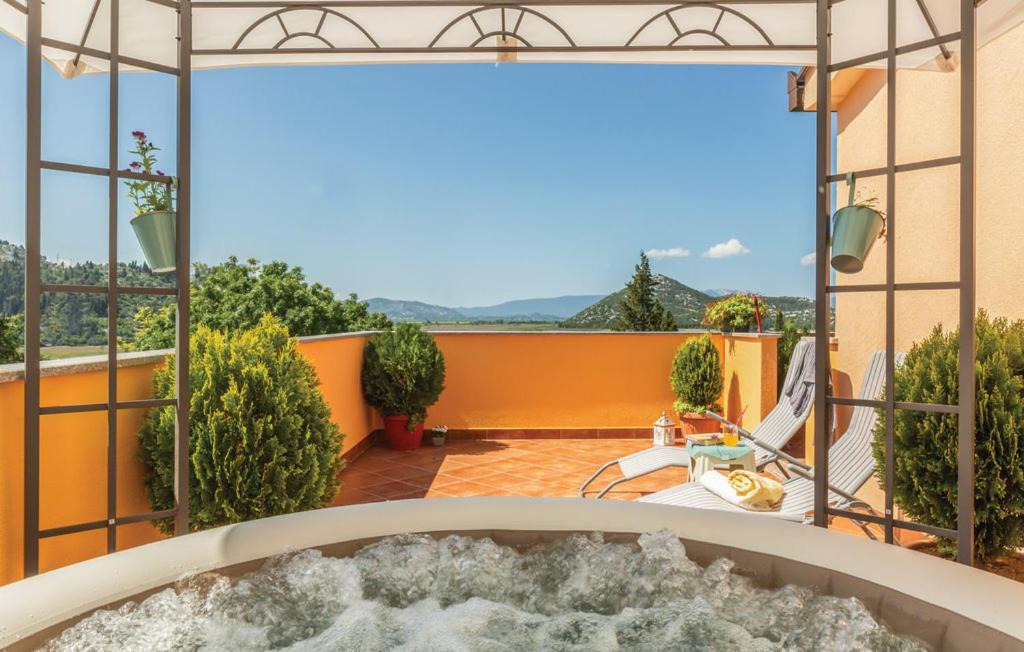 Photo of Patio Balcony in Kula Norinska