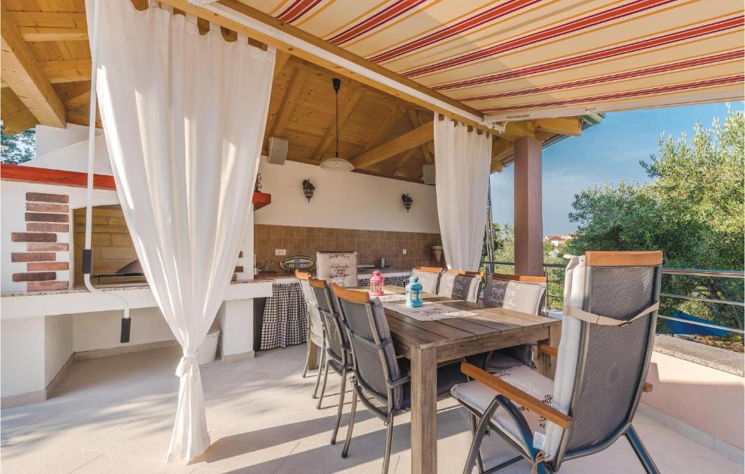 Photo of Patio Balcony in Sutomiscica