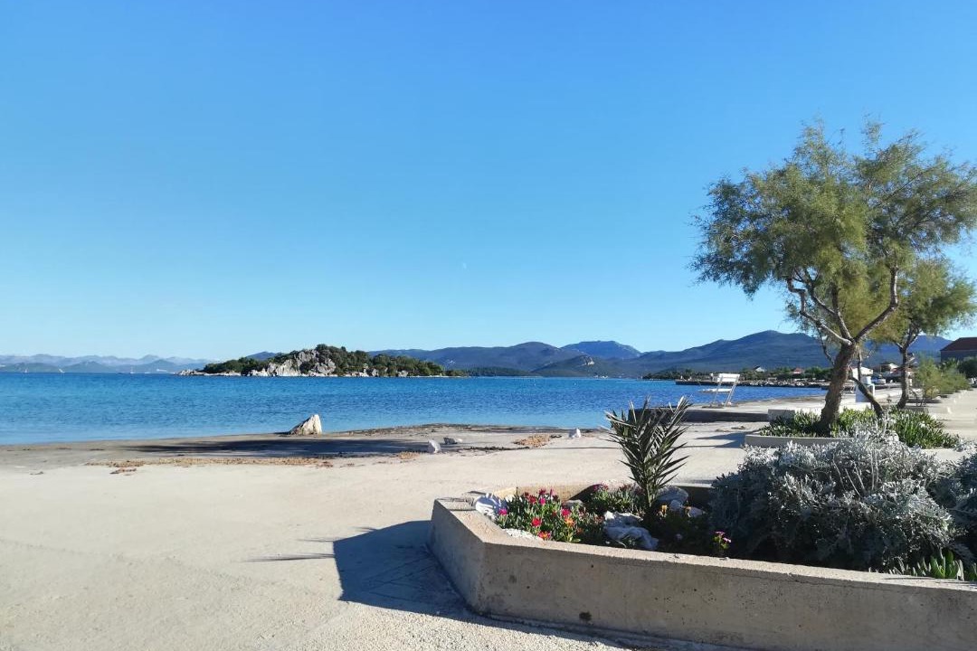 Photo of Outdoor in Sreser