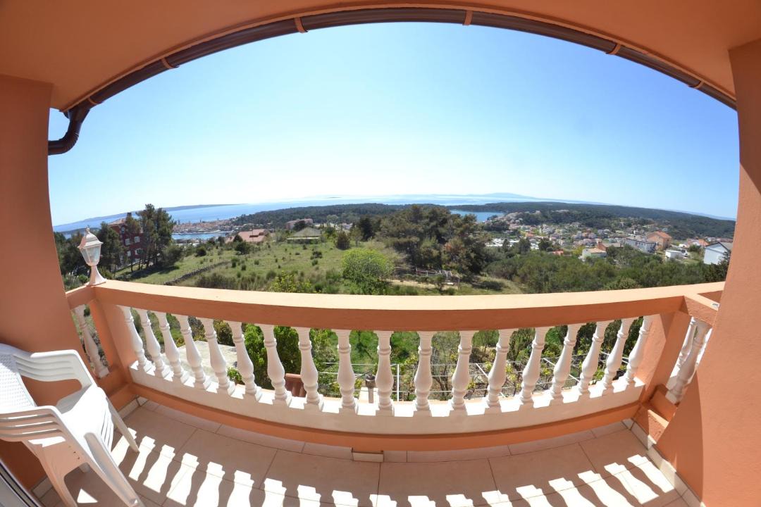 Photo of Patio Balcony in Mundanije