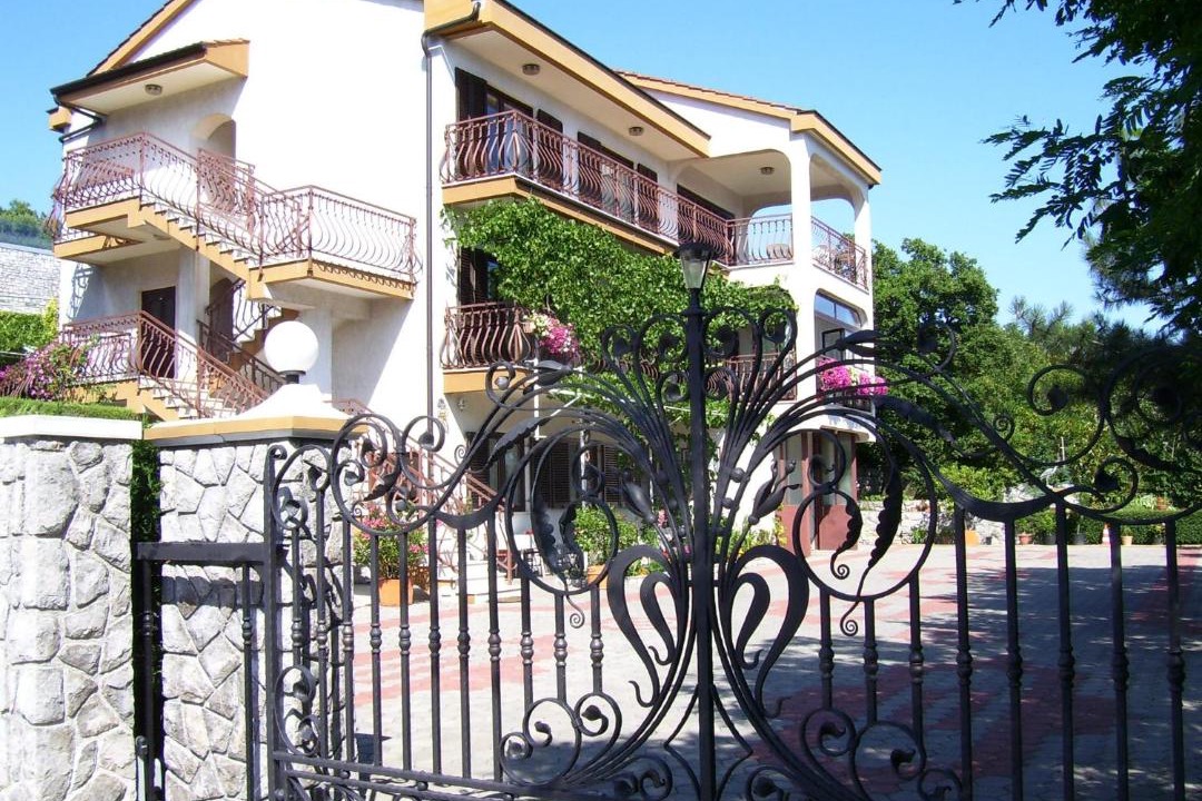 Photo of Others in Sarsoni