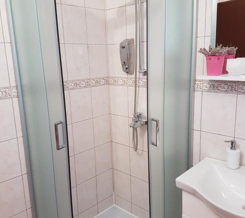 Photo of Bathroom in Buzdohanj