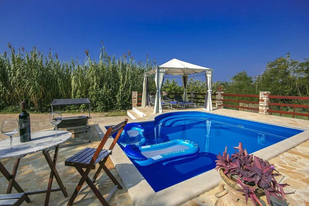 Photo of Outdoor in Materada