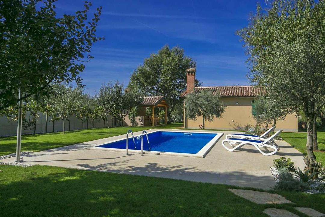 Photo of Outdoor in Musalez