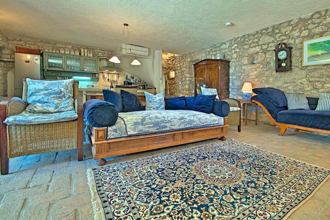 Photo of Livingroom in Musalez