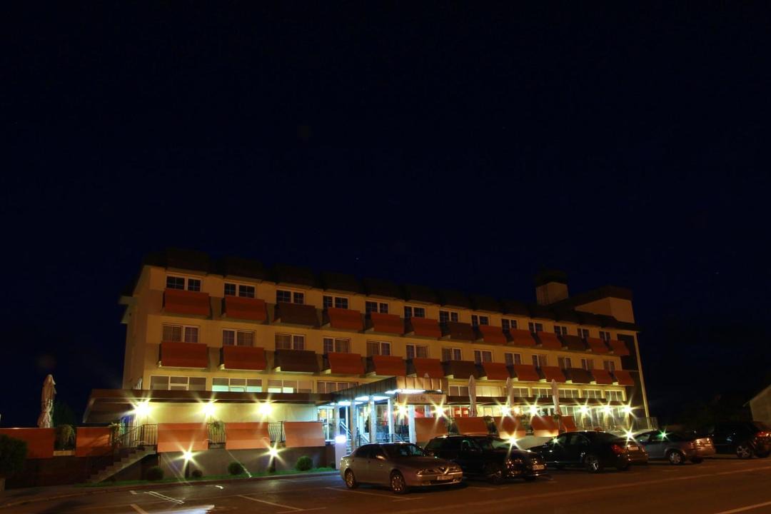 Photo of Buildings in Garesnica