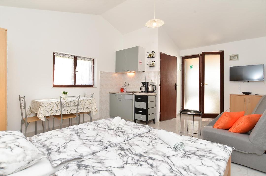 Photo of Bedroom in Stinjan
