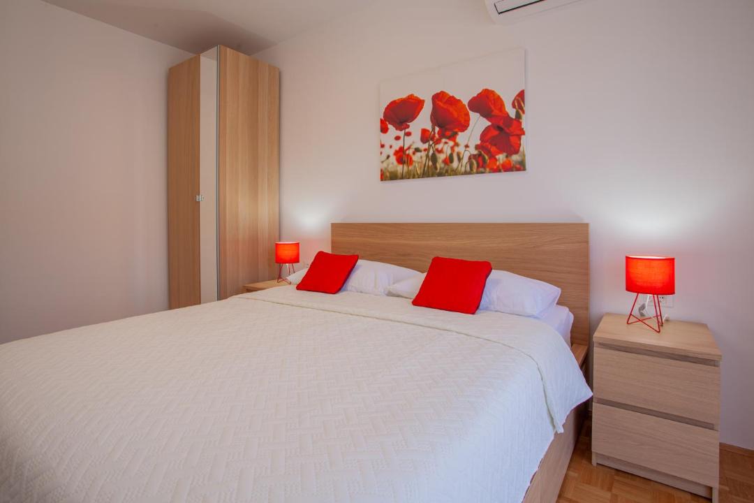 Photo of Bedroom in Cres