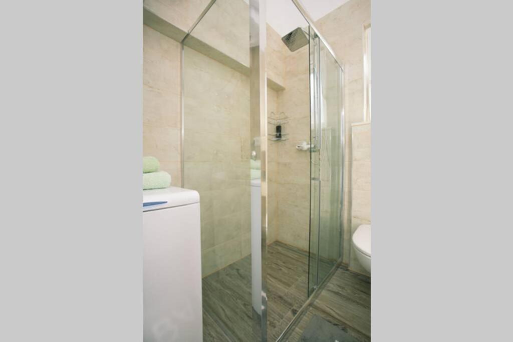 Photo of Bathroom in Rudine
