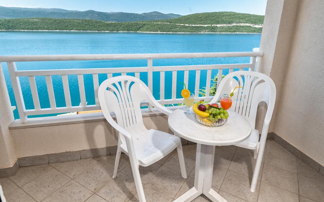 Photo of Others in Neum