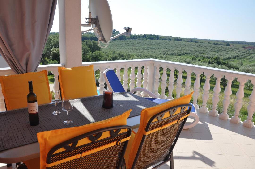 Photo of Patio Balcony in Zambratija