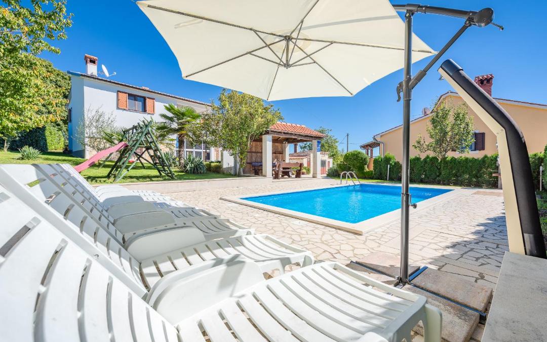 Photo of Outdoor in Lindar