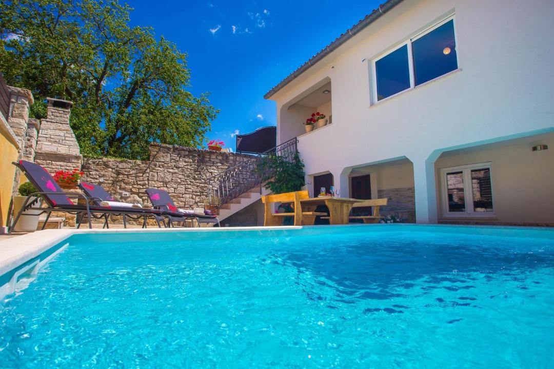 Photo of Others in Mrgani