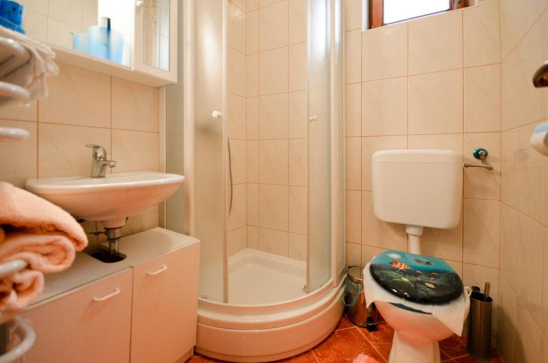 Photo of Bathroom in Strmac