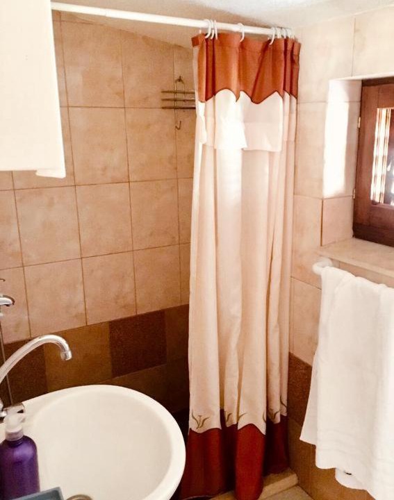 Photo of Bathroom in Sutivan